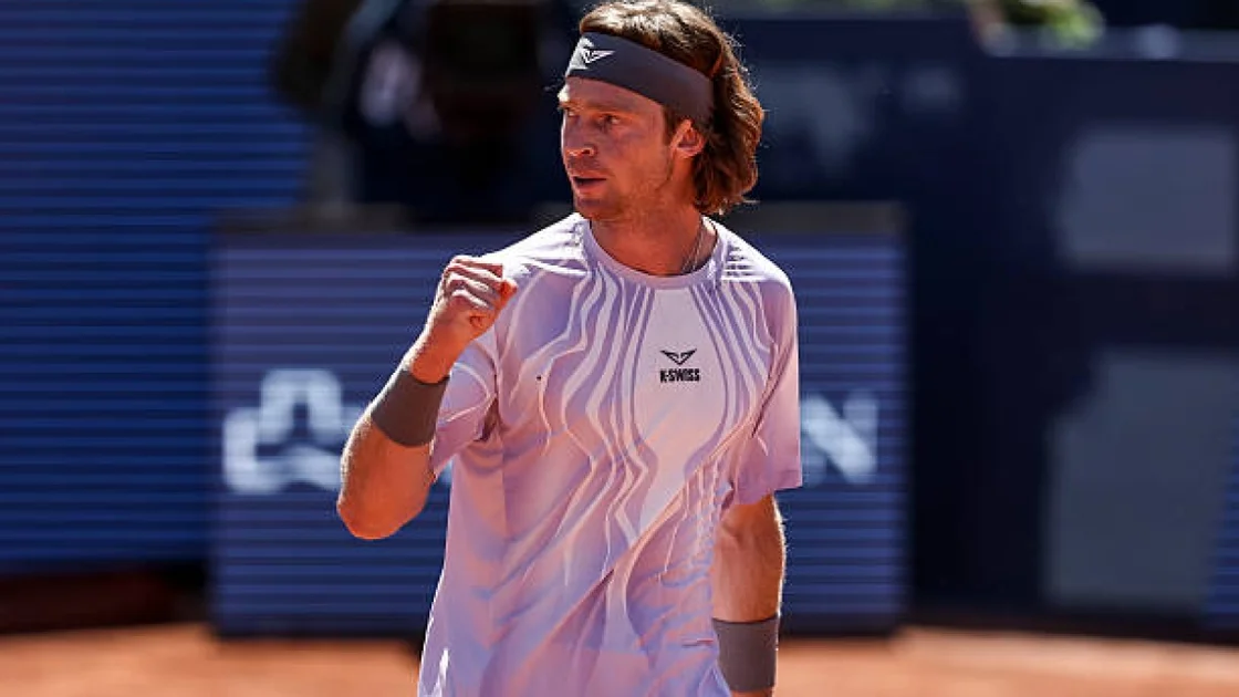 Rublev recovers against Medjedovic to reach the final in Barcelona. Source: Getty