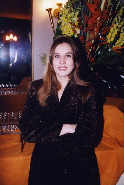 Portrait de Mathilde Seigner le 23 novembre 1998 à Paris, France.
