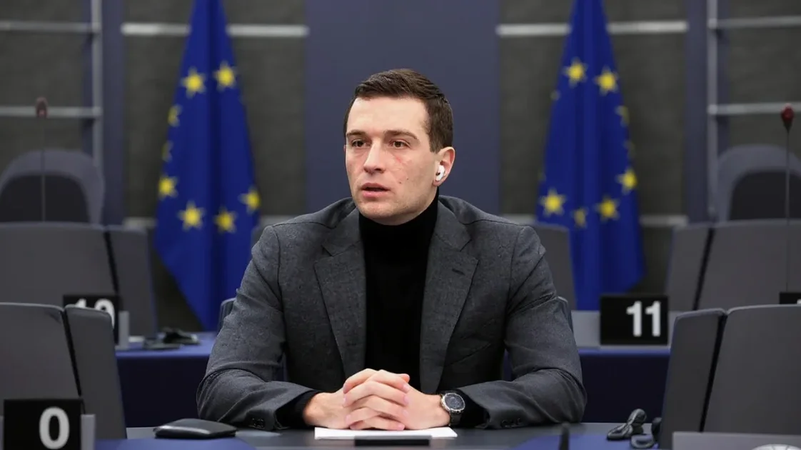 Jordan Bardella : 133 300 € de fonds européens pour son média-training