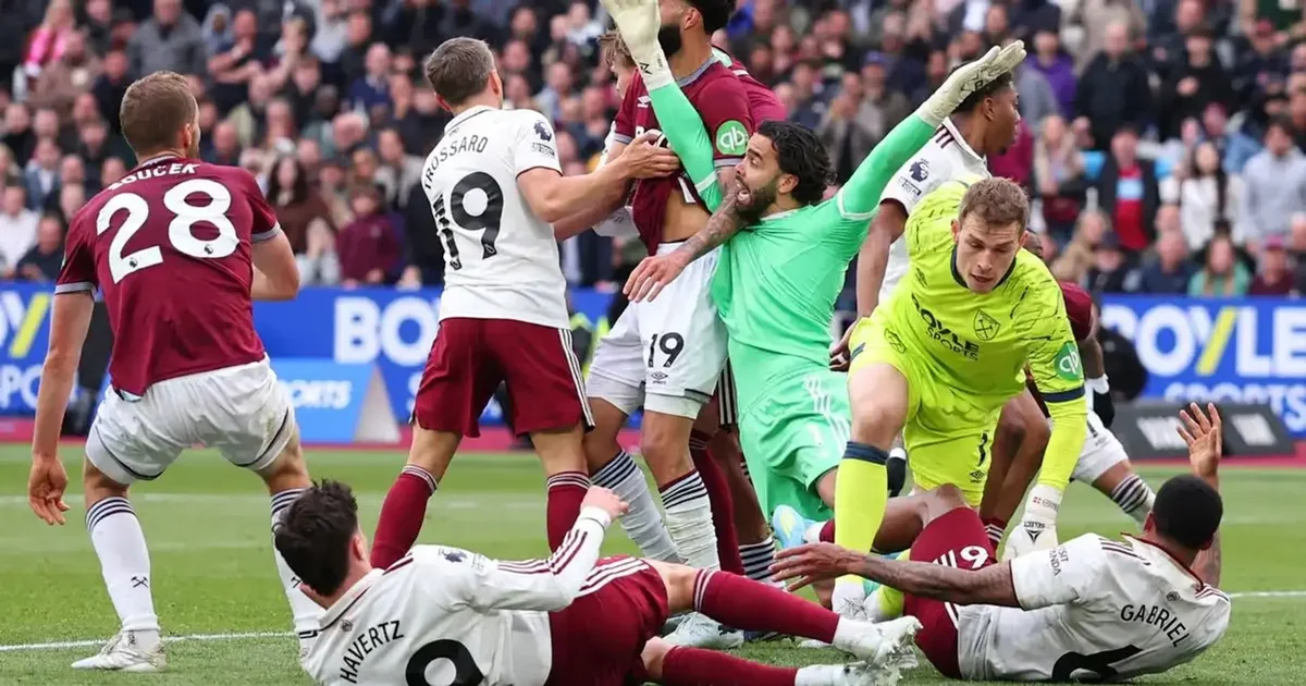Un but inscrit en fin de match par West Ham contre Arsenal a été annulé après consultation du VAR