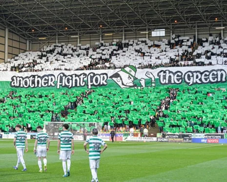 Celtic host Hearts in a Scottish Premiership title decider at Celtic Park.