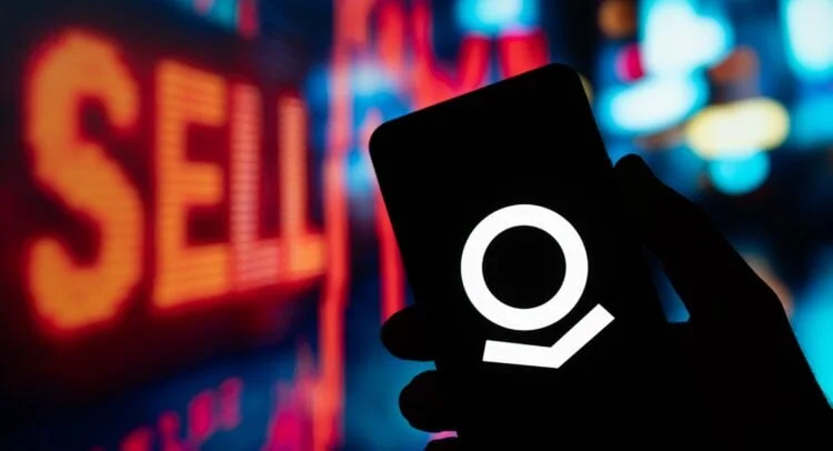 Michael Burry Stays Short Palantir (PLTR) Stock despite Trump’s Surprise Endorsement