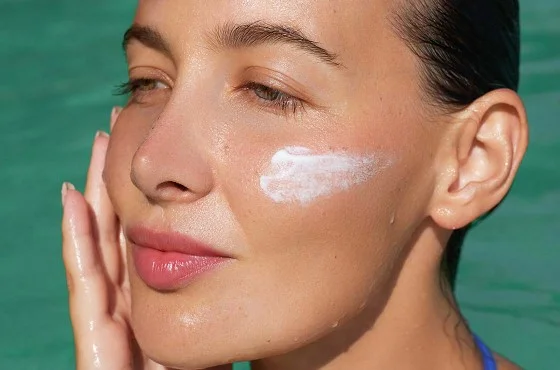 Crème solaire hydratante pour le visage : guide complet pour une protection optimale en 2026