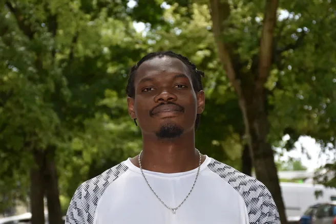 OQTF pour le nageur olympique Terrence Tengué : sa famille française en vain