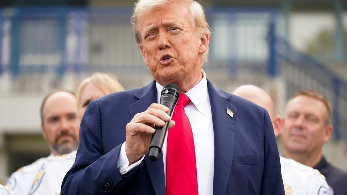 Trump's support collapses in rural America