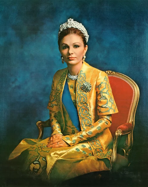 Farah Pahlavi : destin d'une impératrice entre gloire et exil