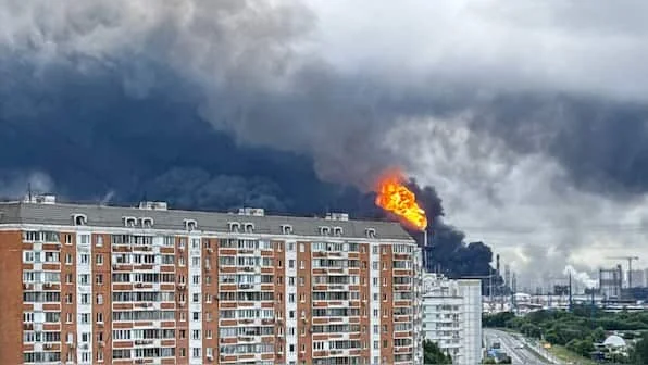 Ukraine strikes trigger fuel crisis in Crimea as Russia suspends civilian gasoline sales