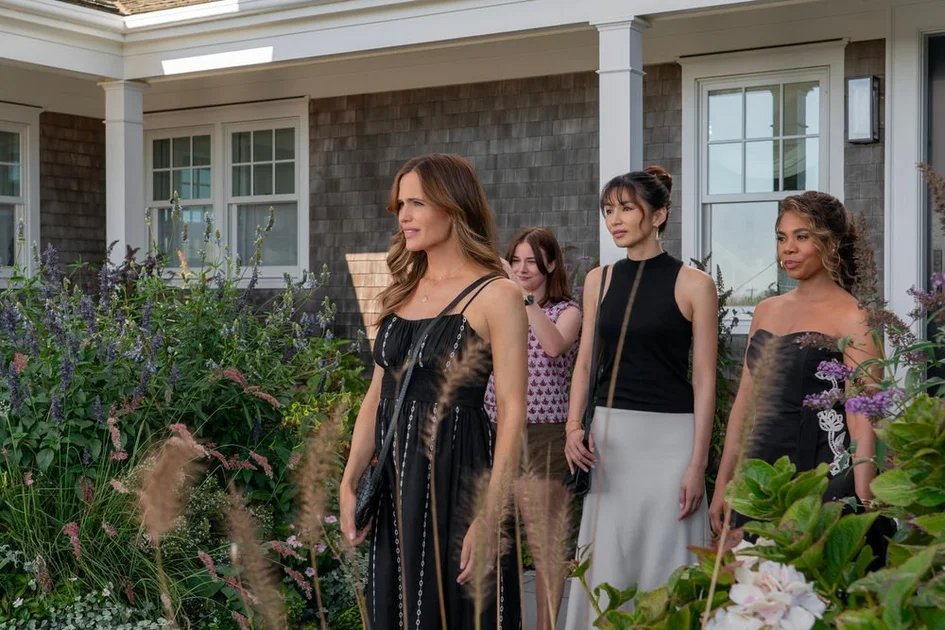 'The Five-Star Weekend' Starring Jennifer Garner: Meet the Full Cast