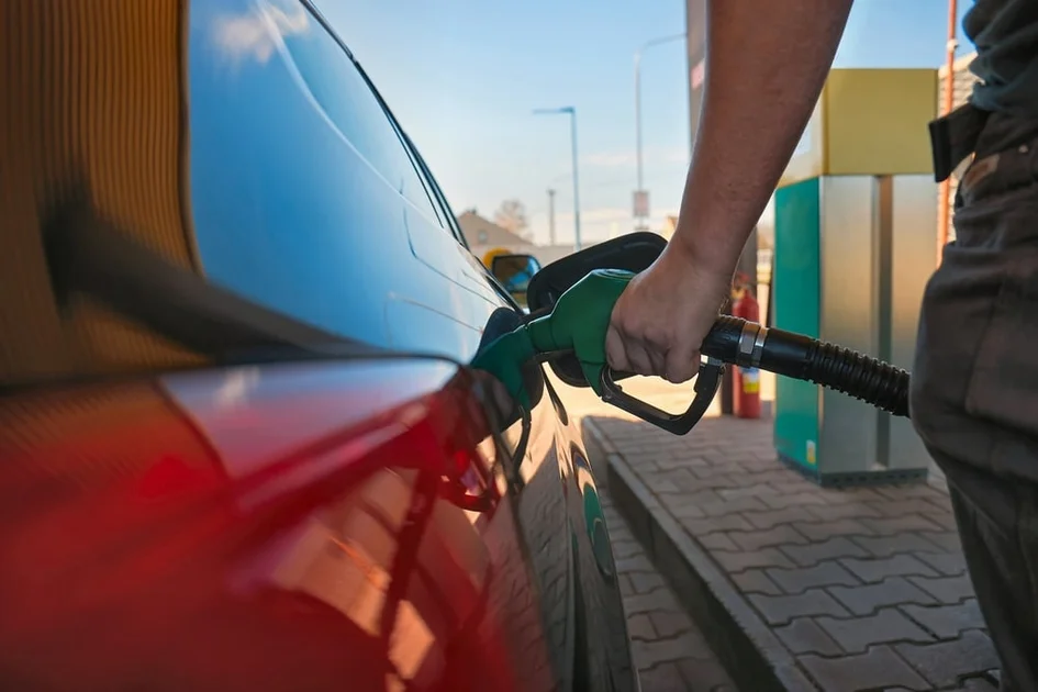 Carburants : réunion tendue à Bercy autour des prix à la pompe