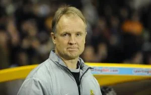 Wolves v Doncaster FA Cup Collection: Wolverhampton Wanderers vs Doncaster Rovers in FA Cup: Sean O'Driscoll's Leadership Battle