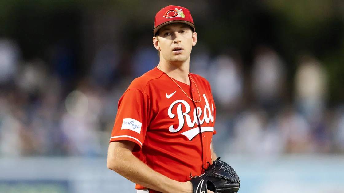 Reds’ Sal Stewart, Nick Lodolo receive injury updates before Red Sox game