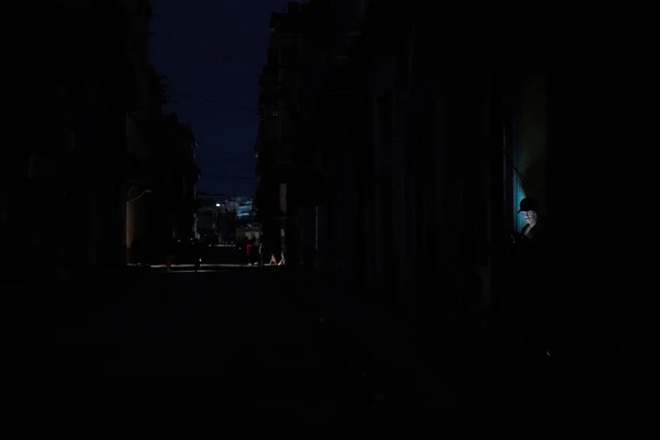 Cuba's national electrical grid collapses