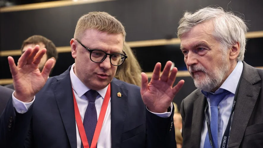 Andrei Klepach (à droite sur la photo) était chef économiste de la VEB, la deuxième plus grande banque de Russie contrôlée par l’État.