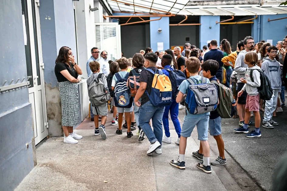 Rentrée scolaire 2026 : à quelle date les élèves retournent-ils en classe ? Ce n'est pas la même partout !