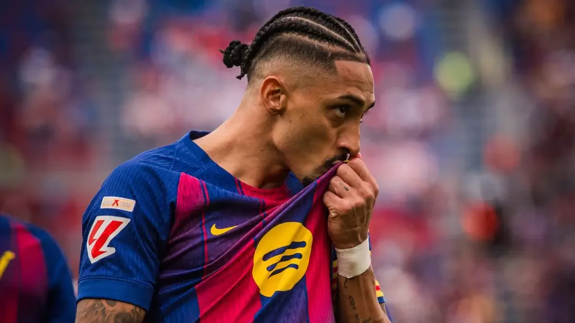 Il rejoint Messi et Neymar. Raphinha égale un exploit rare sous le maillot du Barça