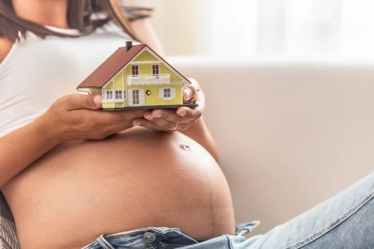 Bientôt un PTZ parentalité ? ( Crédits photo: ©  weyo - stock.adobe.com)
