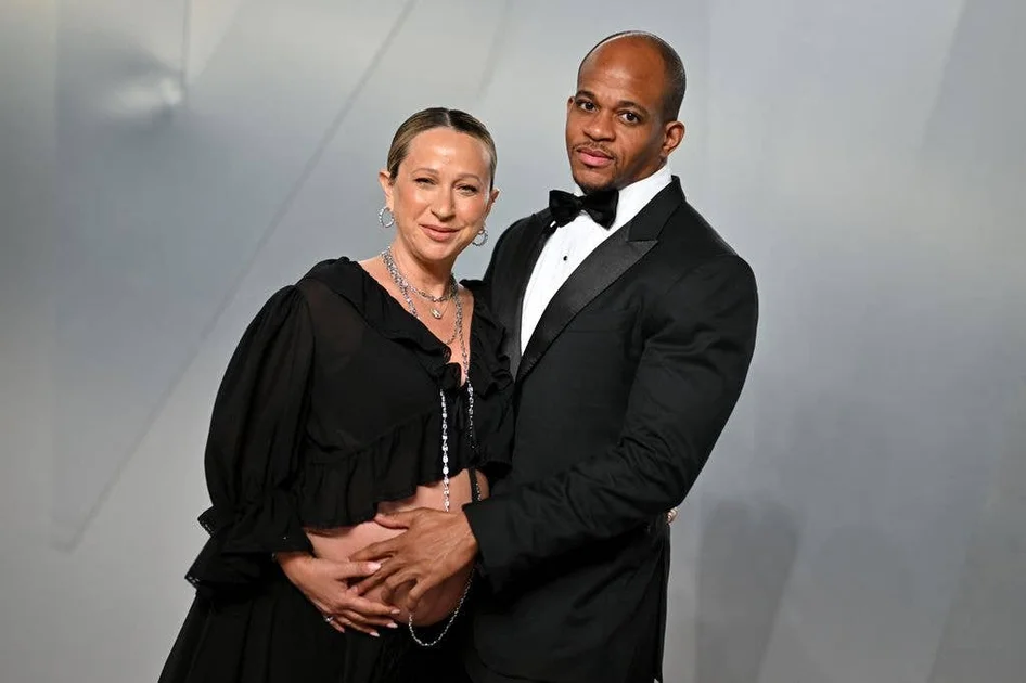 Jennifer Meyer married Geoffrey Ogunlesi in a lavish wedding in Hawaii