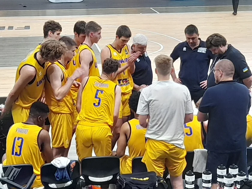 U of A Basketball in the Spotlight: Arizona Wildcats Navigate a Critical Offseason Amid Roster Moves and Rising Expectations