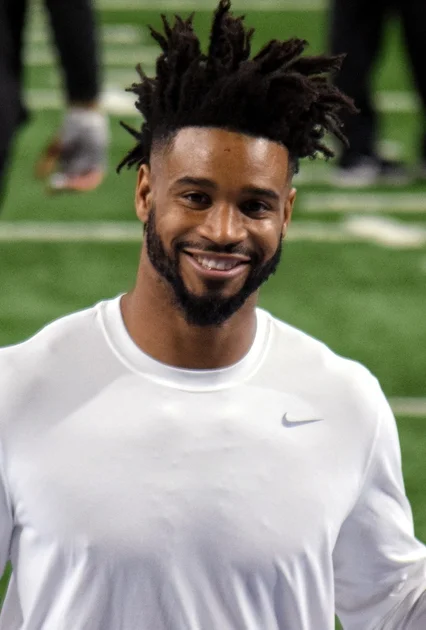 Darius Slay at a Crossroads: Eagles Legend Faces Uncertain Future as NFL Career Enters Final Chapter